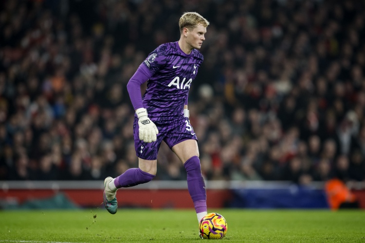 爱游戏体育官网-莫雷托：西汉姆接近签下热刺门将金斯基，交易方案租借+选择买断